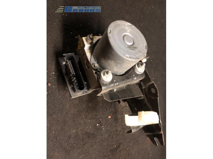 Gebruikte ABS Pomp Fiat Punto Prijs € 15,00 Margeregeling aangeboden door Autobedrijf Brooks