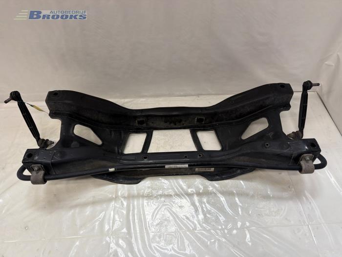 Gebruikte Subframe Jeep Compass II (MP) 1.3 T4 150 16V Prijs € 70,00 Margeregeling aangeboden door Autobedrijf Brooks