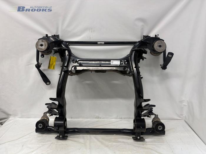 Gebruikte Subframe Audi Q4 (F4B) 45 e-tron quattro 82 kWh Prijs € 165,00 Margeregeling aangeboden door Autobedrijf Brooks