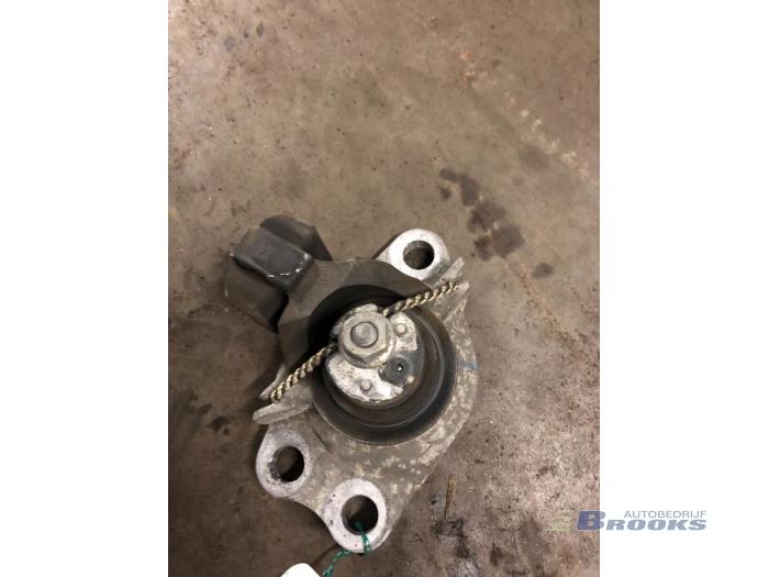 Gebruikte Motorrubber Renault Kangoo Express (FC) 1.5 dCi 80 Prijs € 15,00 Margeregeling aangeboden door Autobedrijf Brooks