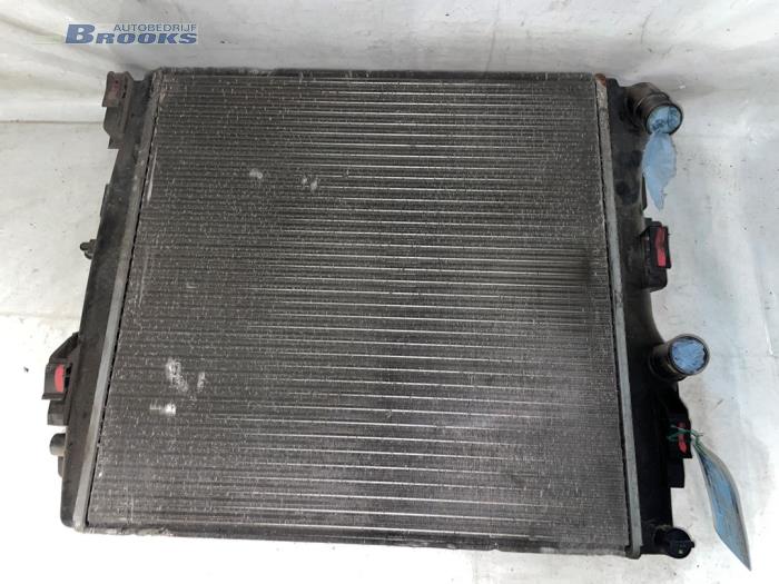Gebruikte Radiateur Renault Kangoo Express (FC) 1.5 dCi 80 Prijs € 15,00 Margeregeling aangeboden door Autobedrijf Brooks