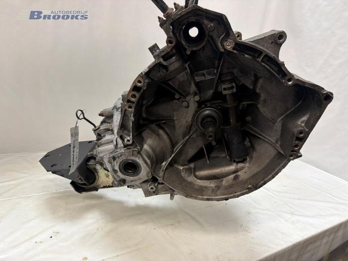 Gebruikte Versnellingsbak Peugeot J5 (280P) 2.5 D Prijs € 750,00 Margeregeling aangeboden door Autobedrijf Brooks