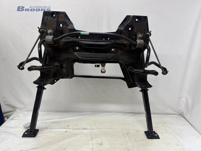 Gebruikte Subframe Opel Crossland (X) 1.2 12V Prijs € 45,00 Margeregeling aangeboden door Autobedrijf Brooks