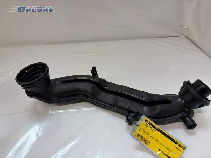 Gebruikte Intercooler Buis Volkswagen Golf VII (AUA) 1.5 TSI Evo BMT 16V Prijs € 20,00 Margeregeling aangeboden door Autobedrijf Brooks