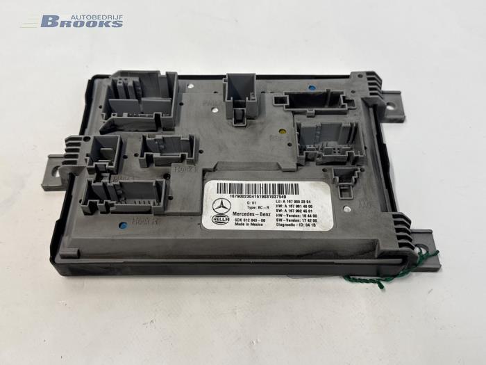 Gebruikte Module Bodycontrol Mercedes GLE (V167) 450 EQ Boost 3.0 24V 4-Matic Prijs € 50,00 Margeregeling aangeboden door Autobedrijf Brooks