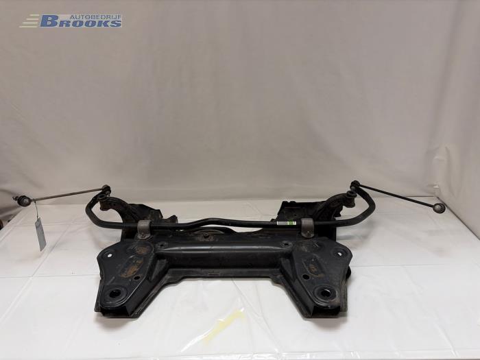 Gebruikte Subframe Peugeot 208 II (UB/UH/UP) e-208 50 kWh Prijs € 70,00 Margeregeling aangeboden door Autobedrijf Brooks