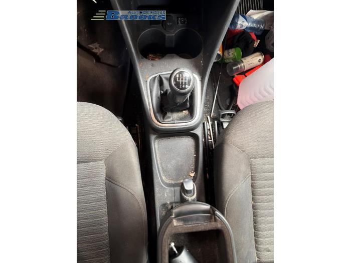 Gebruikte Versnellingspook Volkswagen Polo V (6R) 1.2 TSI Prijs € 45,00 Margeregeling aangeboden door Autobedrijf Brooks