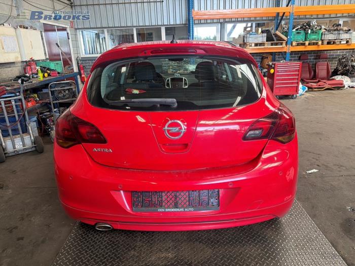 Gebruikte Tank element Pomp Opel Astra J (PC6/PD6/PE6/PF6) 1.4 Turbo 16V Prijs € 5,00 Margeregeling aangeboden door Autobedrijf Brooks