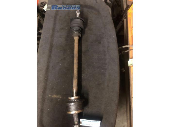 Gebruikte Steekas rechts-achter Mercedes C (W203) 2.2 C-200 CDI 16V Prijs € 30,00 Margeregeling aangeboden door Autobedrijf Brooks