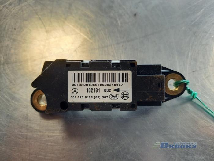 Gebruikte Airbag Sensor Mercedes C (W203) 2.2 C-200 CDI 16V Prijs € 15,00 Margeregeling aangeboden door Autobedrijf Brooks