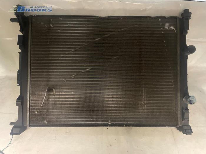 Gebruikte Radiateur Renault Megane II (BM/CM) 1.9 dCi 120 Prijs € 15,00 Margeregeling aangeboden door Autobedrijf Brooks