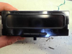 Gebruikte Display Interieur Renault Megane II (BM/CM) 1.9 dCi 120 Prijs € 5,00 Margeregeling aangeboden door Autobedrijf Brooks