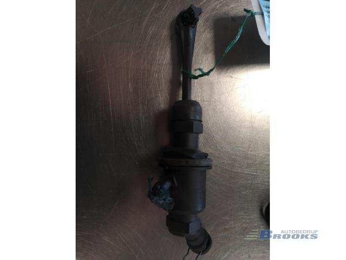 Gebruikte Koppeling Hoofd Cilinder Renault Megane II (BM/CM) 1.9 dCi 120 Prijs € 15,00 Margeregeling aangeboden door Autobedrijf Brooks