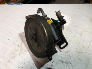 Gebruikte Pomp Servo Alfa Romeo 146 (930B) 1.9 TD Prijs € 15,00 Margeregeling aangeboden door Autobedrijf Brooks