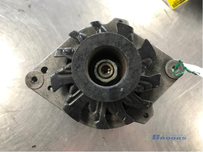 Gebruikte Dynamo Daewoo Nexia 1.5 GLX,GTX 16V Prijs € 15,00 Margeregeling aangeboden door Autobedrijf Brooks