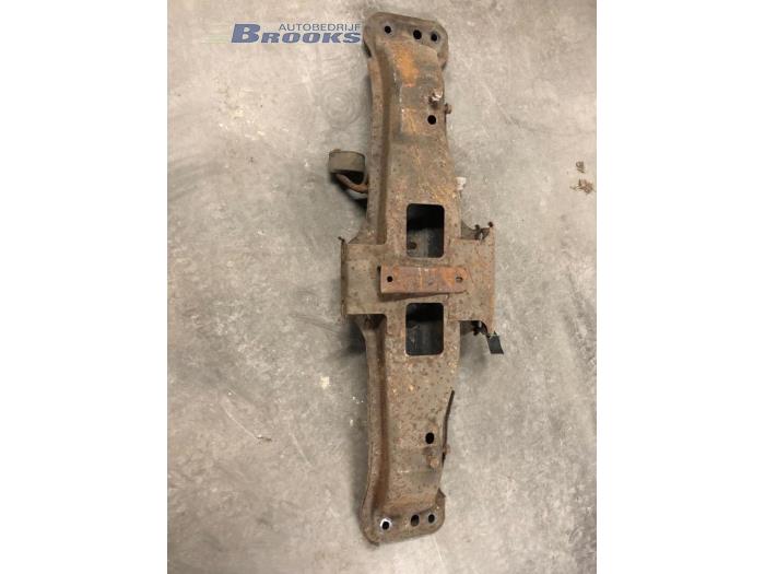 Gebruikte Subframe Mazda Premacy 1.8 16V Prijs € 25,00 Margeregeling aangeboden door Autobedrijf Brooks