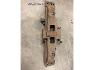 Gebruikte Subframe Mazda Premacy 1.8 16V Prijs € 25,00 Margeregeling aangeboden door Autobedrijf Brooks