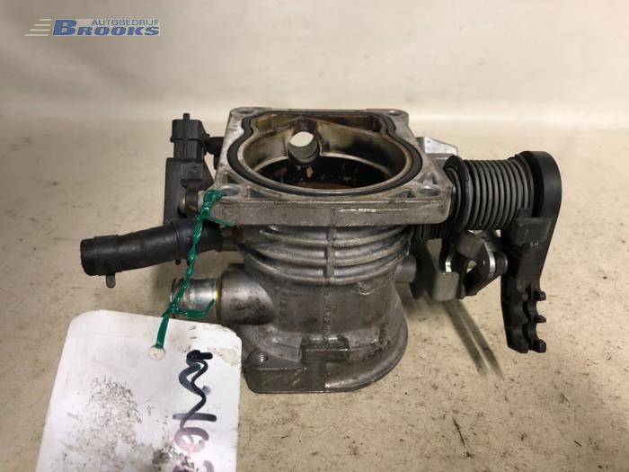 Gebruikte Gasklephuis Saab 9-3 I (YS3D) 2.0,S 16V Prijs € 25,00 Margeregeling aangeboden door Autobedrijf Brooks