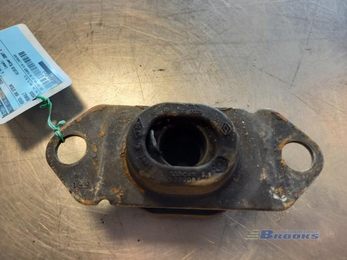 Gebruikte Versnellingsbak Steun Renault Modus/Grand Modus (JP) 1.2 16V Prijs € 15,00 Margeregeling aangeboden door Autobedrijf Brooks