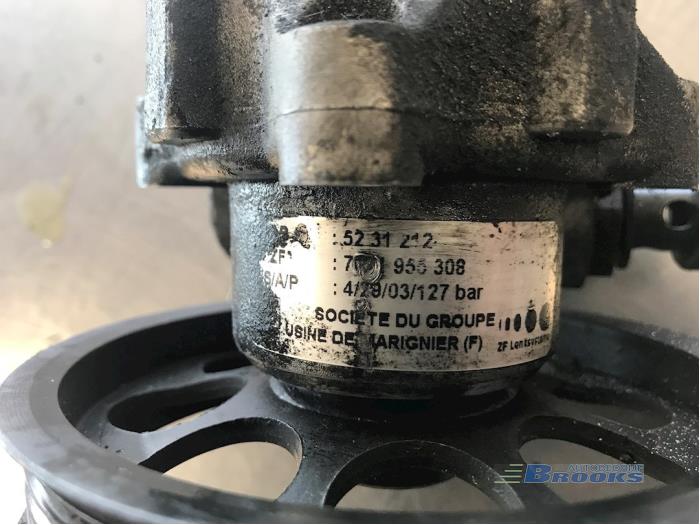 Gebruikte Servopomp Saab 9-5 Estate (YS3E) 3.0 TiD V6 24V Prijs € 15,00 Margeregeling aangeboden door Autobedrijf Brooks