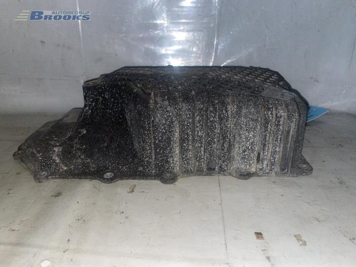 Carterpan van een Chrysler PT Cruiser 2.0 16V 2000