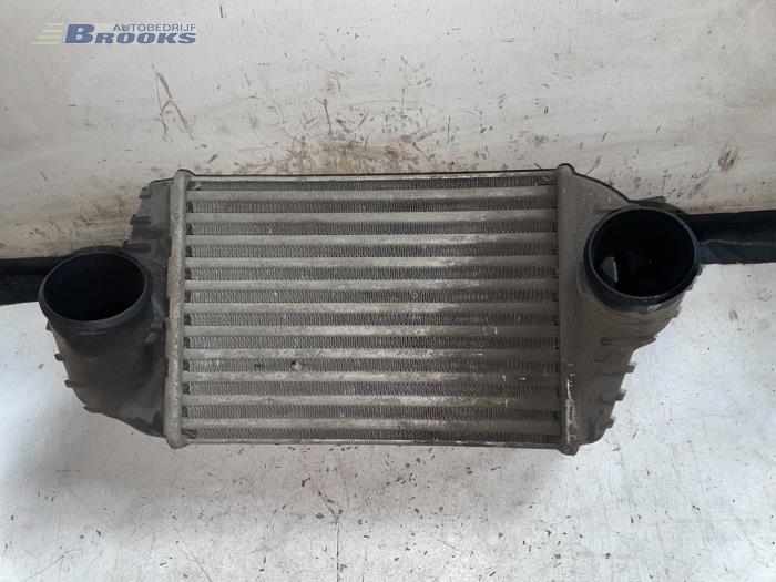 Gebruikte Intercooler Fiat Stilo (192A/B) 1.9 JTD 115 Prijs € 37,50 Margeregeling aangeboden door Autobedrijf Brooks