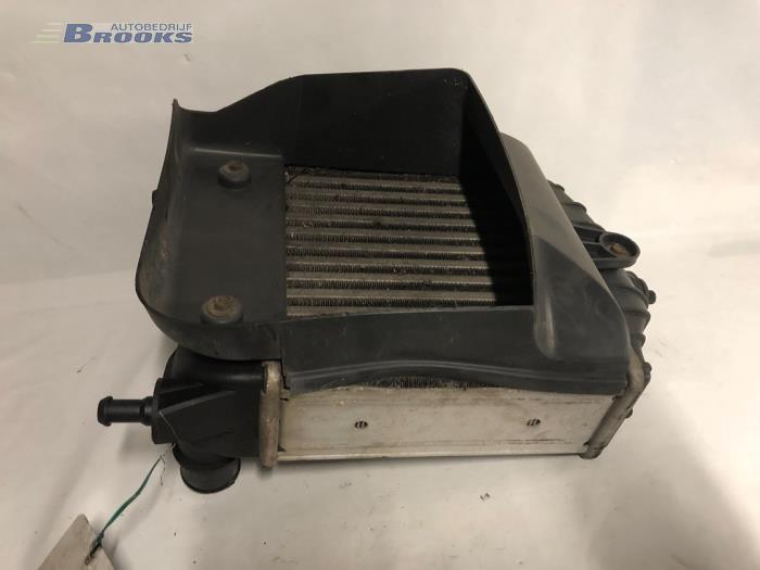 Gebruikte Intercooler Fiat Punto Prijs € 37,50 Margeregeling aangeboden door Autobedrijf Brooks