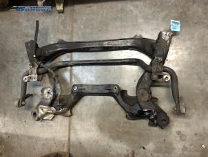 Gebruikte Subframe Mercedes E (W211) 3.0 E-280 CDI V6 24V Prijs € 55,00 Margeregeling aangeboden door Autobedrijf Brooks