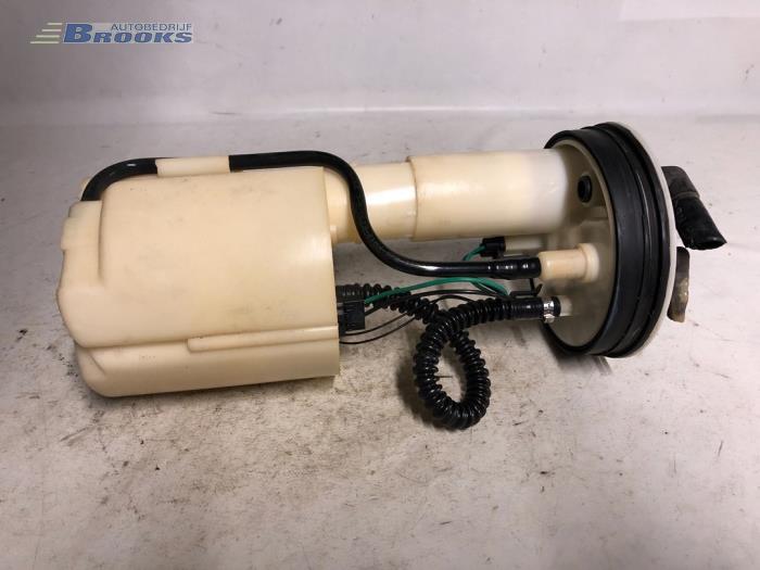 Gebruikte Tank element Pomp Alfa Romeo 145 (930A) 1.4 Twin Spark 16V Prijs € 10,00 Margeregeling aangeboden door Autobedrijf Brooks