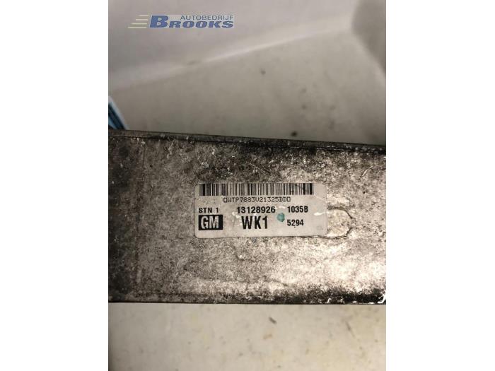 Intercooler van een Opel Astra H SW (L35) 1.7 CDTi 16V 2005