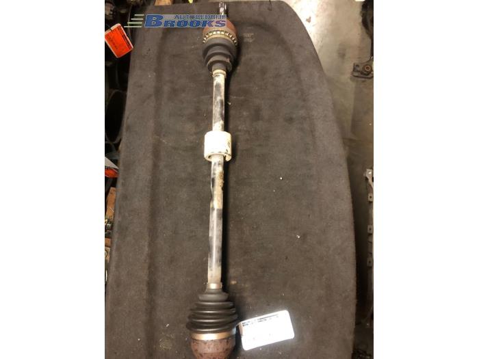 Gebruikte Steekas rechts-voor Opel Astra H SW (L35) 1.7 CDTi 16V Prijs € 20,00 Margeregeling aangeboden door Autobedrijf Brooks