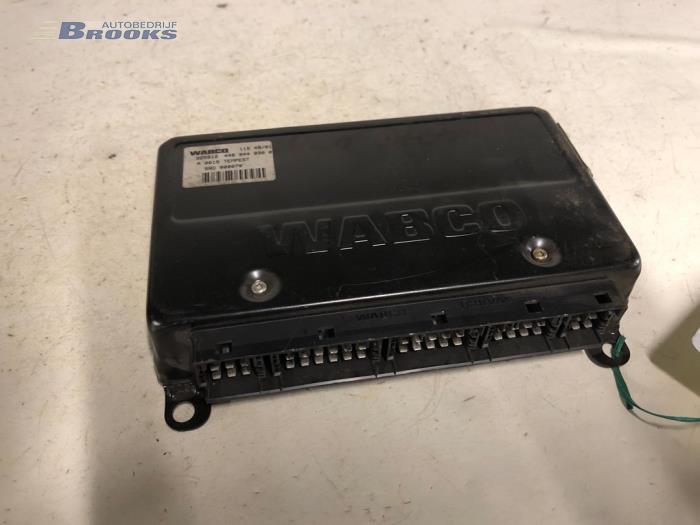 Gebruikte Computer Diversen Landrover Discovery II 2.5 Td5 Prijs € 125,00 Margeregeling aangeboden door Autobedrijf Brooks