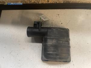 Gebruikte Luchtmassameter Suzuki Jimny Hardtop 1.3i 16V VVT 4x4 Metal Top Prijs € 75,00 Margeregeling aangeboden door Autobedrijf Brooks