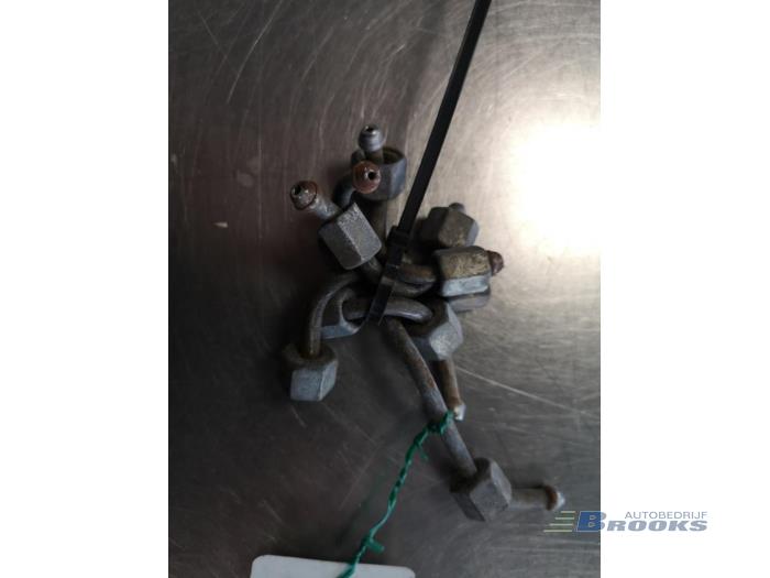 Gebruikte Dieselleiding Set Opel Vivaro 1.9 DI Prijs € 25,00 Margeregeling aangeboden door Autobedrijf Brooks