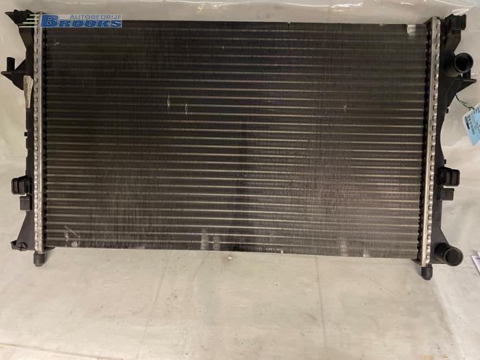Gebruikte Radiateur Renault Laguna II Grandtour (KG) 1.8 16V Prijs € 15,00 Margeregeling aangeboden door Autobedrijf Brooks
