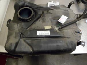 Gebruikte Tank Volvo S40 (MS) 1.6 D 16V Prijs € 37,50 Margeregeling aangeboden door Autobedrijf Brooks