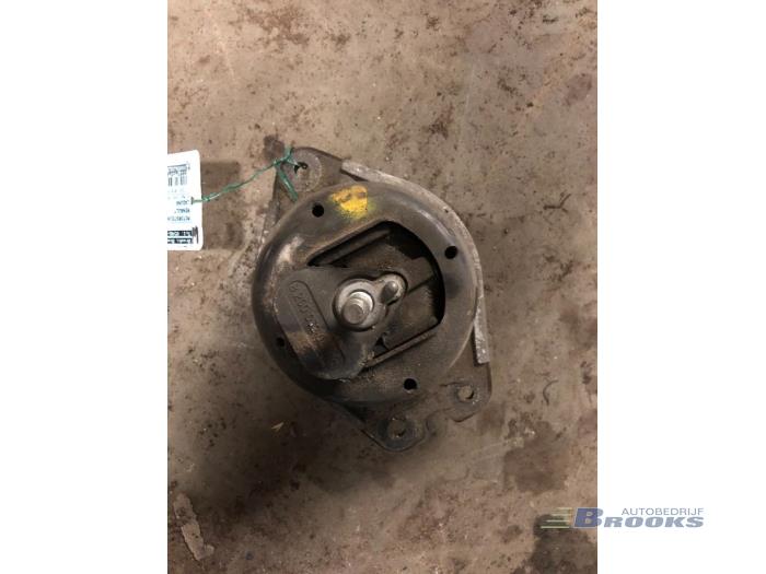 Gebruikte Motorrubber Renault Laguna II Grandtour (KG) 1.9 dCi 100 Prijs € 20,00 Margeregeling aangeboden door Autobedrijf Brooks