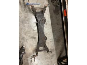 Gebruikte Subframe Opel Movano Combi 2.5 DTI Prijs € 62,50 Margeregeling aangeboden door Autobedrijf Brooks