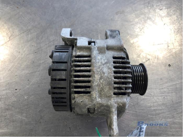 Gebruikte Dynamo Renault Laguna I Grandtour (K56) 2.0 Prijs € 15,00 Margeregeling aangeboden door Autobedrijf Brooks