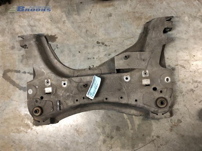 Gebruikte Subframe Renault Megane II (BM/CM) 1.6 16V Prijs € 50,00 Margeregeling aangeboden door Autobedrijf Brooks