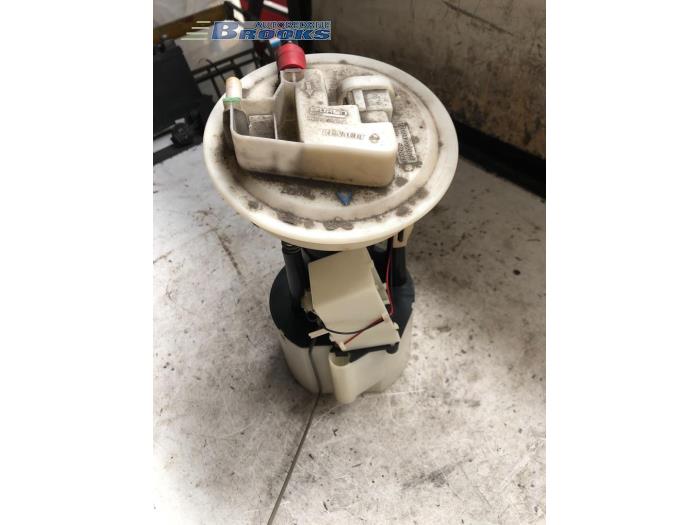 Brandstofpomp Elektrisch van een Renault Megane Scénic (JA) 1.6 RT 1997