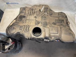 Gebruikte Tank Ford Mondeo IV 2.0 TDCi 140 16V Prijs € 37,50 Margeregeling aangeboden door Autobedrijf Brooks