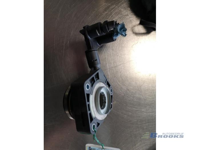 Gebruikte Druklager Ford Focus Prijs € 20,00 Margeregeling aangeboden door Autobedrijf Brooks