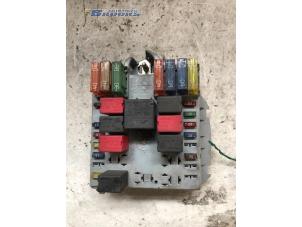 Gebruikte Zekeringkast Fiat Punto Prijs € 37,50 Margeregeling aangeboden door Autobedrijf Brooks