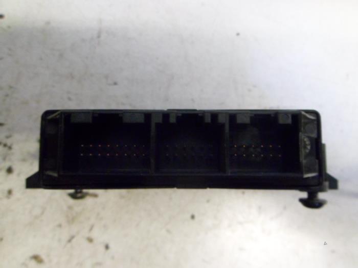 Gebruikte Module PDC Renault Espace (JK) 2.2 dCi 150 16V Grand Espace Prijs € 20,00 Margeregeling aangeboden door Autobedrijf Brooks