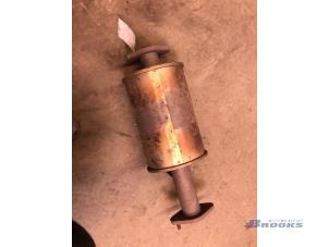 Gebruikte Uitlaat Middendemper Ssang Yong Actyon 2.3 4WD 16V Prijs € 20,00 Margeregeling aangeboden door Autobedrijf Brooks