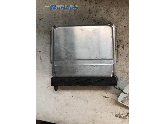 Gebruikte Computer Motormanagement Volvo S60 I (RS/HV) 2.4 D5 20V Prijs € 62,50 Margeregeling aangeboden door Autobedrijf Brooks