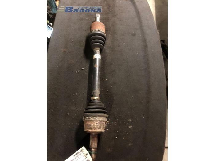 Gebruikte Steekas links-voor Fiat Stilo (192A/B) 1.6 16V 3-Drs. Prijs € 22,50 Margeregeling aangeboden door Autobedrijf Brooks