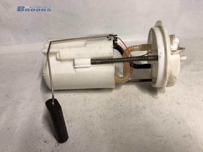Gebruikte Tank element Pomp Peugeot Bipper (AA) 1.4 HDi Prijs € 35,00 Margeregeling aangeboden door Autobedrijf Brooks
