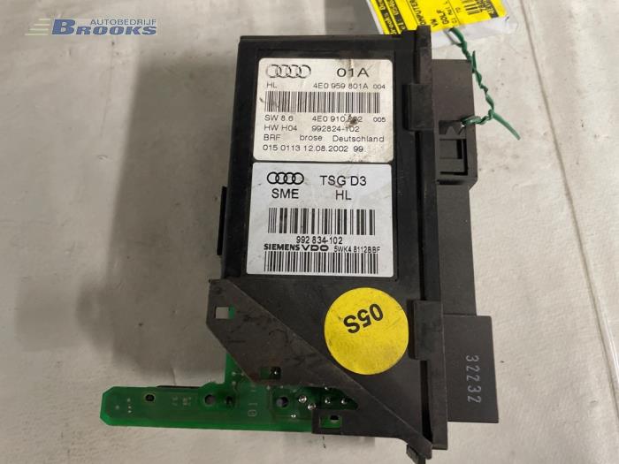 Gebruikte Computer Diversen Volkswagen Golf Prijs € 25,00 Margeregeling aangeboden door Autobedrijf Brooks